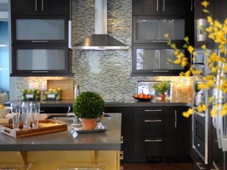 Smart Designs for Tile Backsplash in Kitchen