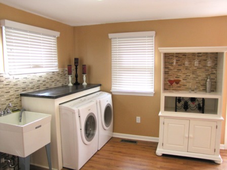 Hip Organizing Tips for Functional Laundry Rooms